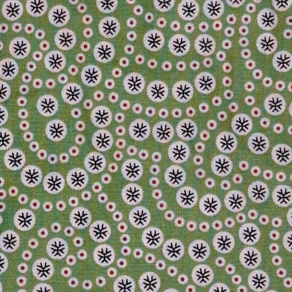 Retro Ho Ho Green Snowball Swirl by Renee Nanneman for Andover Fabrics- 1/2 yard - Picture 3 of 7